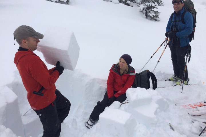 People learning how to be safe in the mountains during their AST1 Avalanche Safety Training